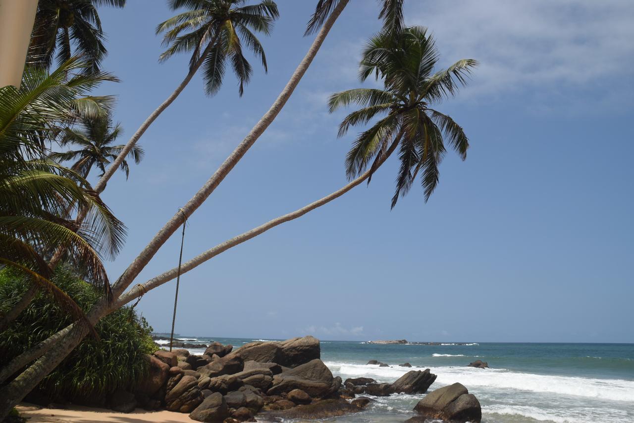 Hotel J Ambalangoda Ambalangoda  Buitenkant foto